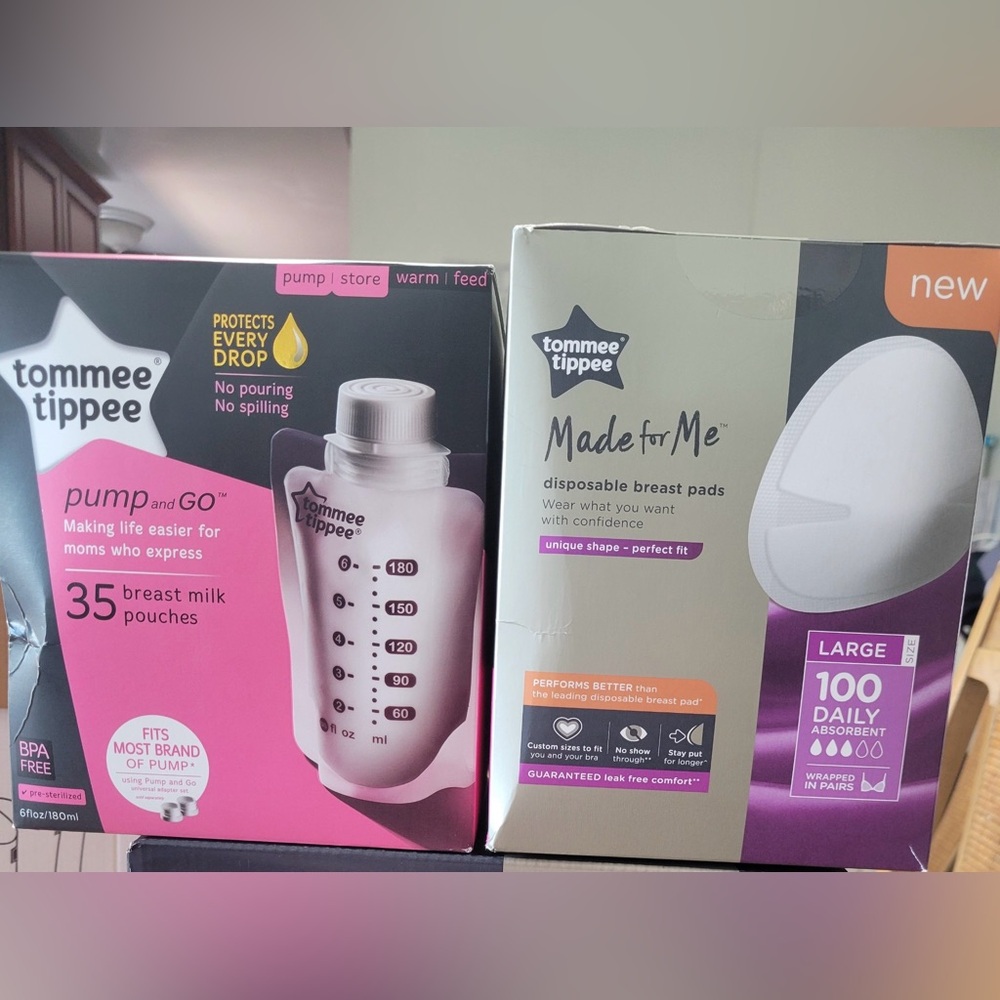 Tommee Tippee set disposable pads and storage pouches